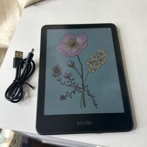 Amazon Kindle Colorsoft Signature Edition 32GB 7” Color E-Reader
